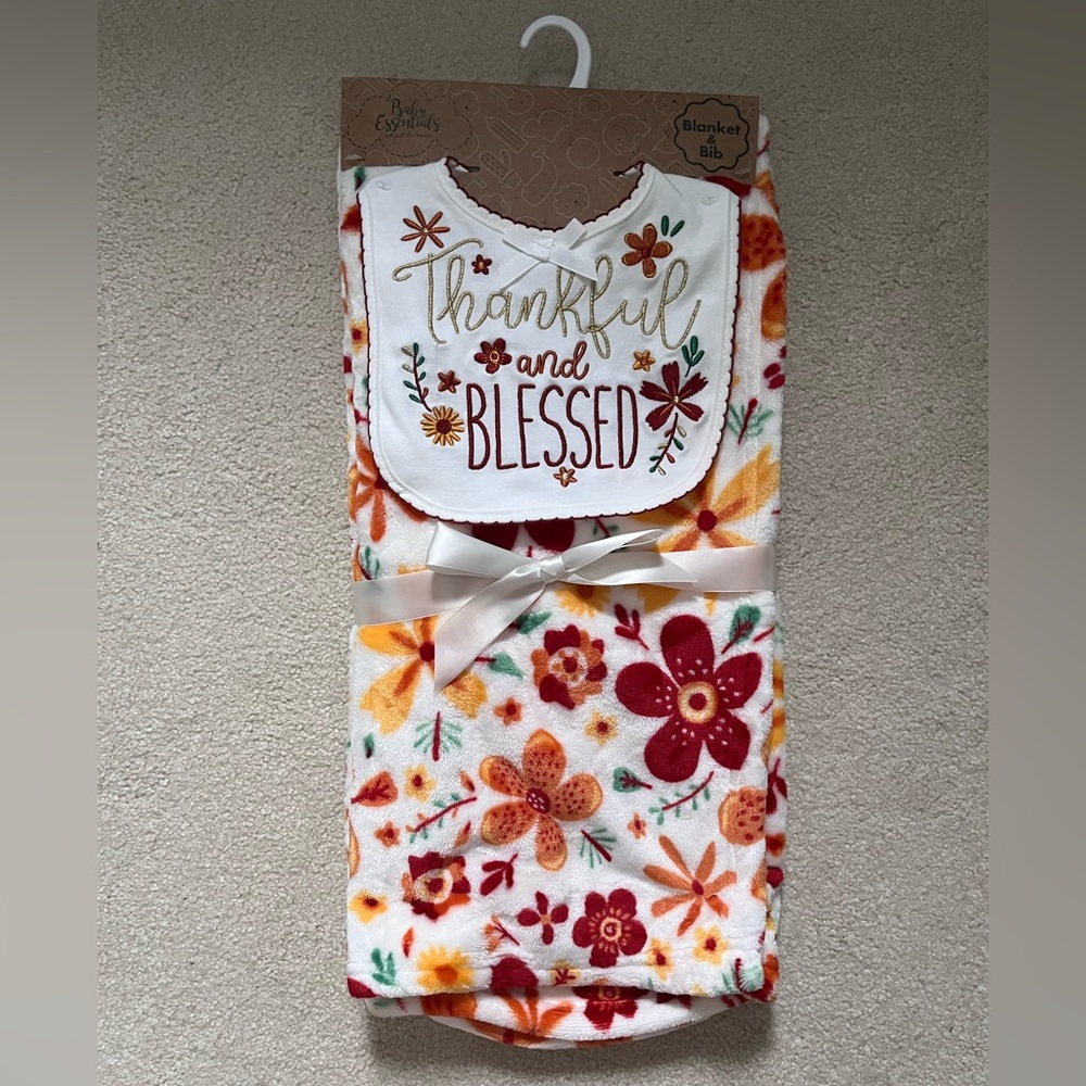 Thanksgiving bib set